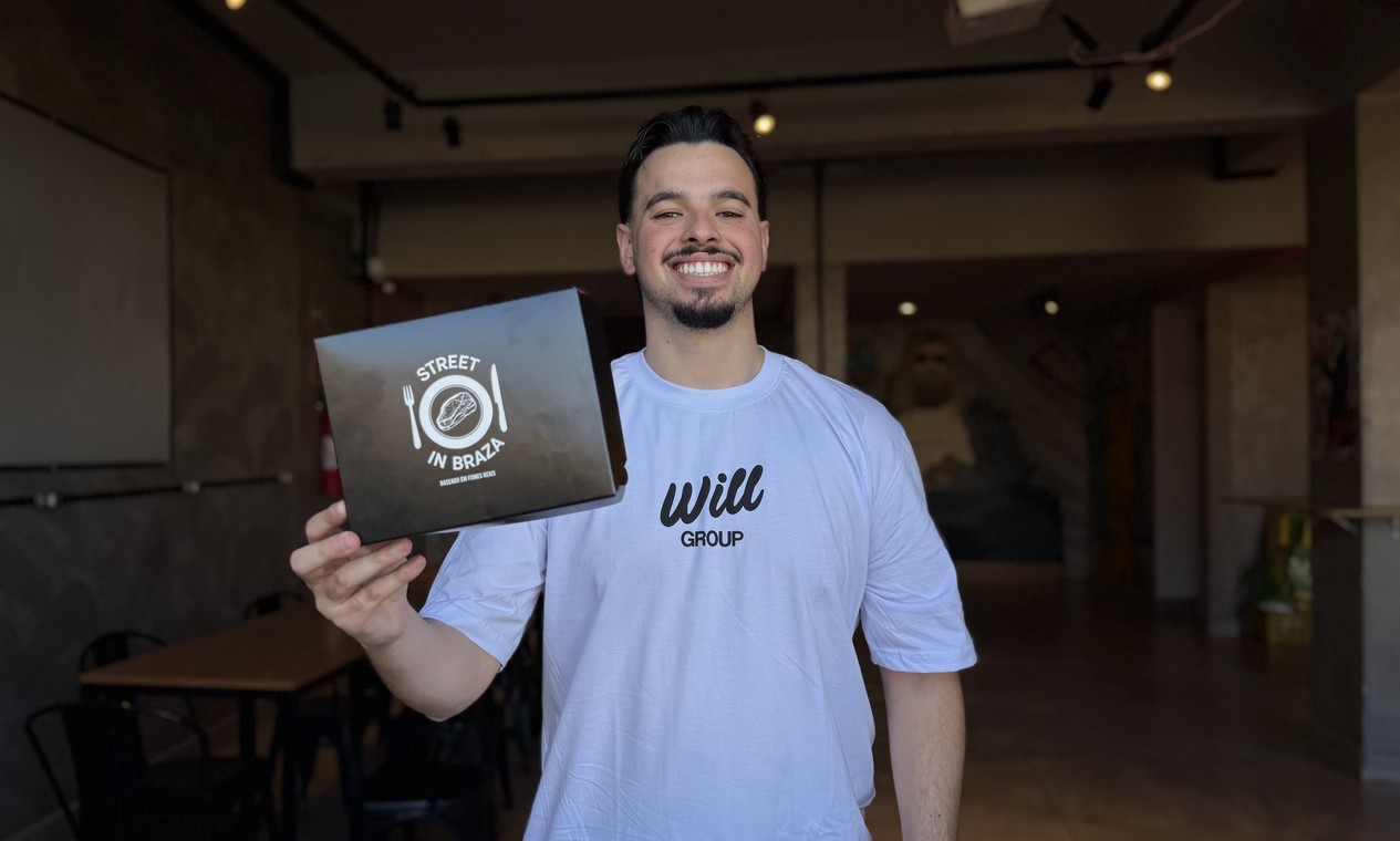 Jovem de 23 anos empreende com marmita na caixa vendida por delivery