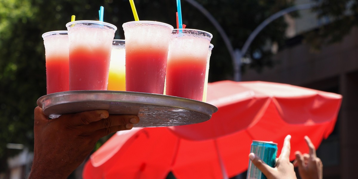 6 ideias para fazer renda extra no Carnaval 2026 