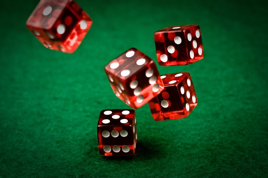 Sem regulamentação, aposta online dá lucro a jogo do bicho e empresas  estrangeiras - Época Negócios