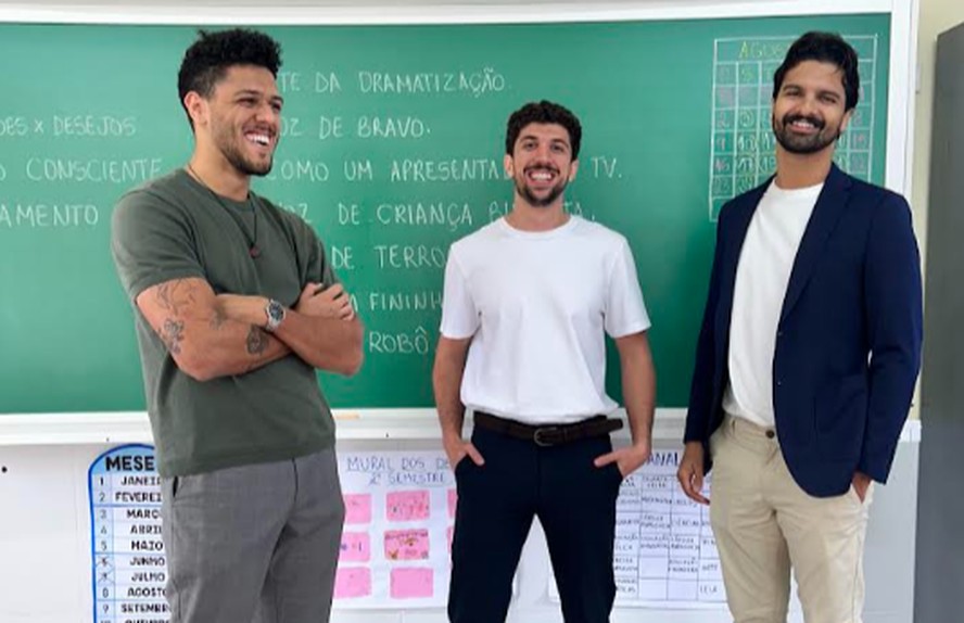 Cofundadores da edtech Leme discutindo estratégia de expansão educacional