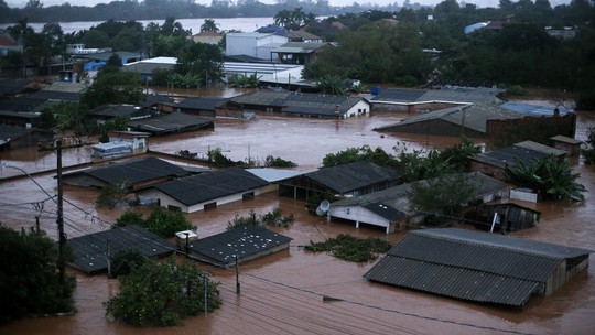 Efeitos das inundações no RS na economia brasileira serão sentidos no PIB e nos preços, diz secretário