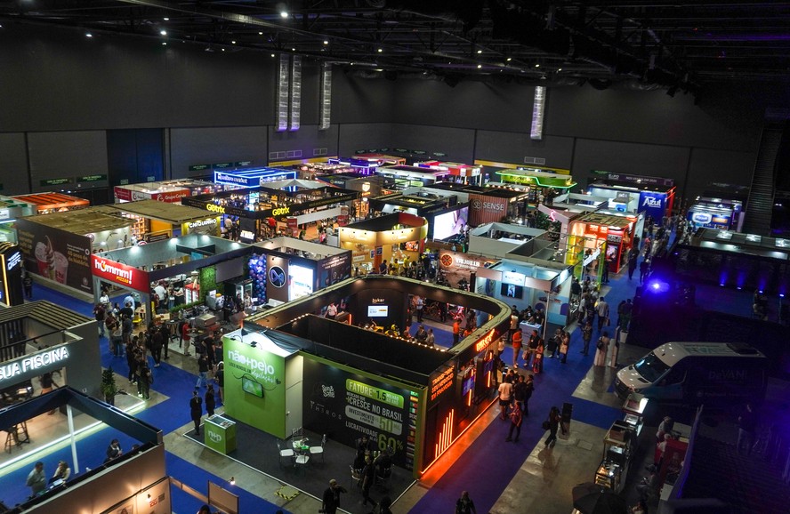Fachada do Riocentro preparada para receber a Expo Franchising ABF Rio