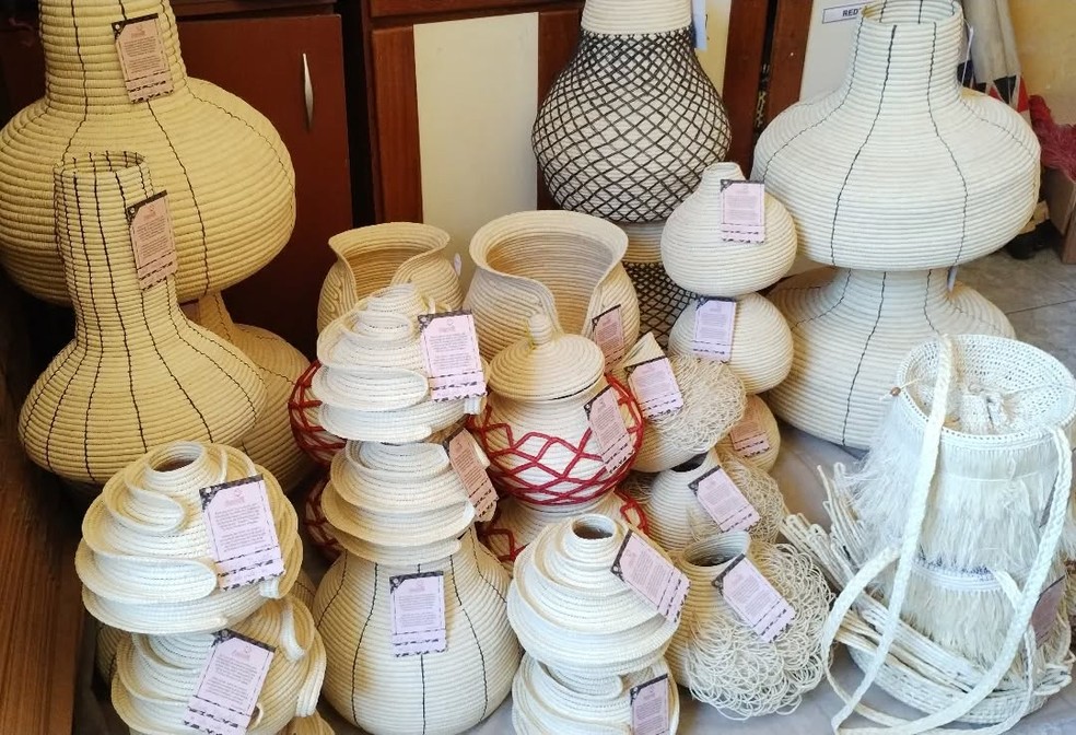 Cestos produzidos pelas artesãs da Amarn- Numiã Kurá — Foto: Reprodução/Instagram