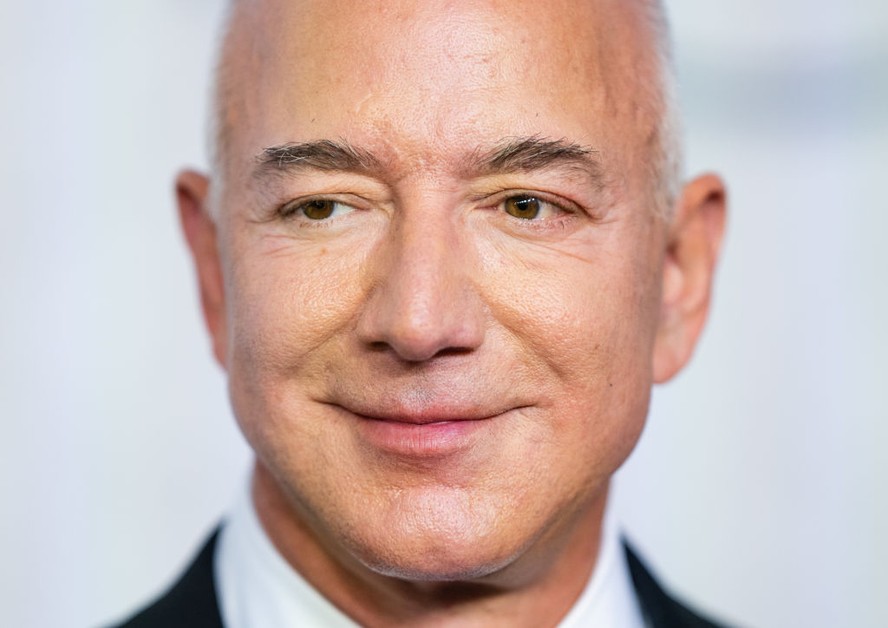 Jeff Bezos abre o jogo e compartilha o melhor conselho que alguém que está  começando um negócio pode receber - Seu Dinheiro