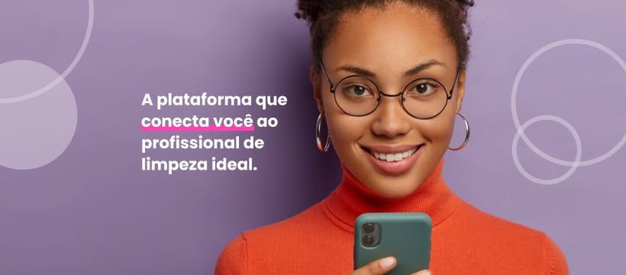 Aplicativo Donamaid mostrando interface de contratação de diaristas