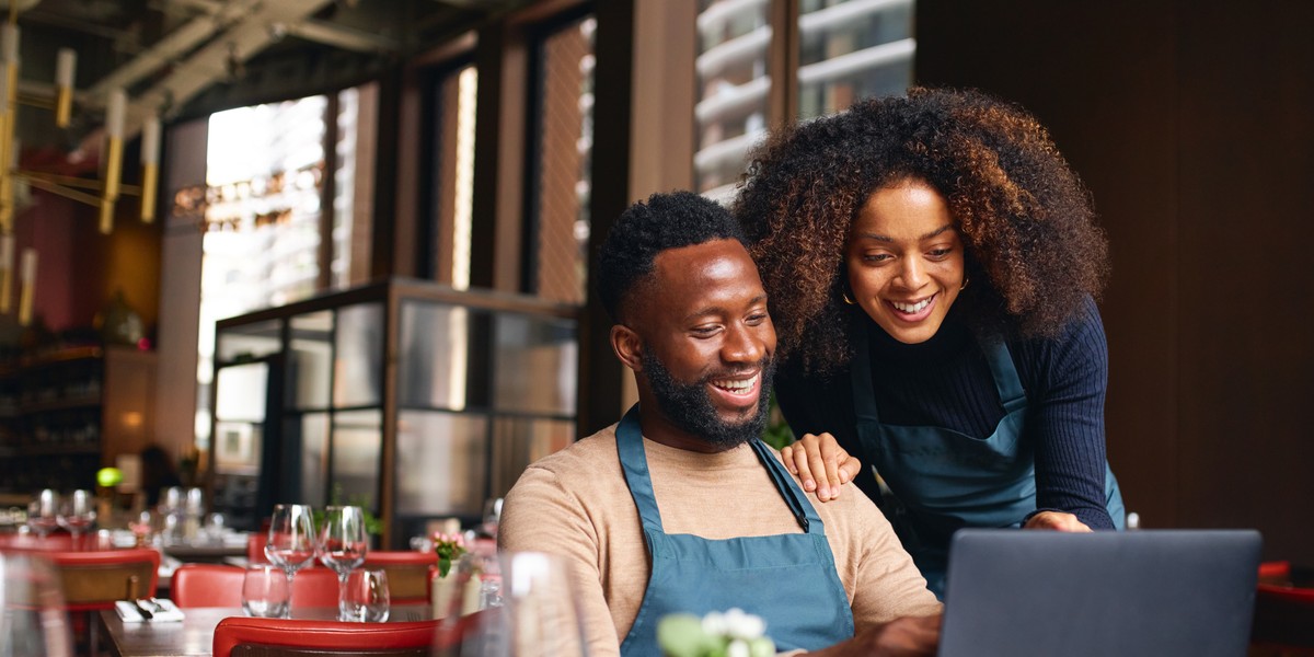 Mover lança plataforma para conectar empreendedores negros e grandes empresas