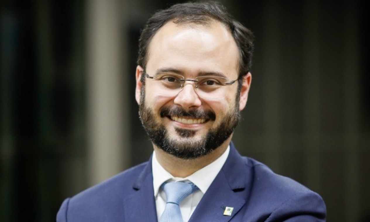 Discussão sobre MEI precisa passar por pejotização, diz novo ministro do MEMP