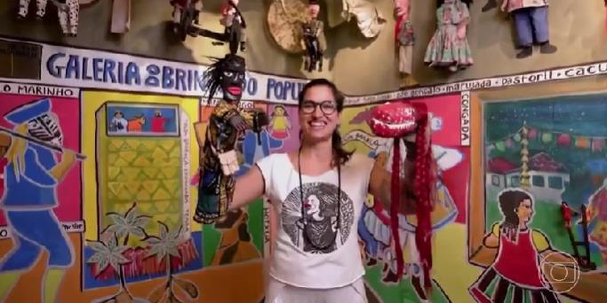 Atriz transforma teatro de mamulengo em restaurante árabe e fatura R$ 60 mil por mês