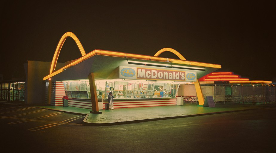 McDonald's em Downey, na Califórnia, é a loja em operação mais antiga da rede no mundo
