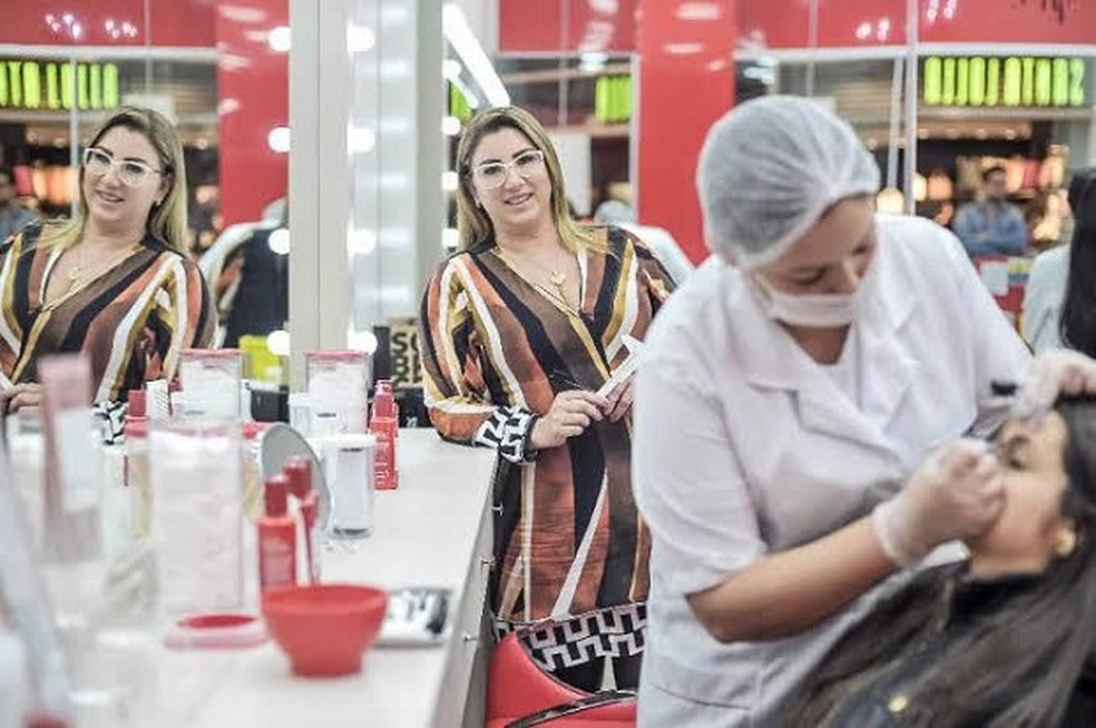Luzia Costa, fundadora da Sóbrancelhas — Foto: Divulgação