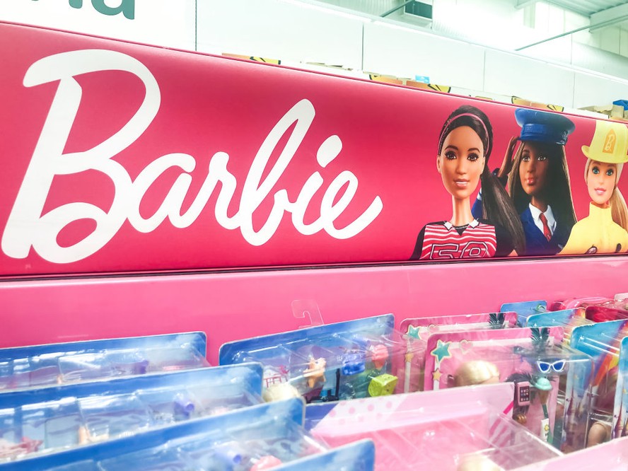Barbie Pink Mattel se envolveu em acoes legais por rosa caracteristico da boneca Gestao PEGN