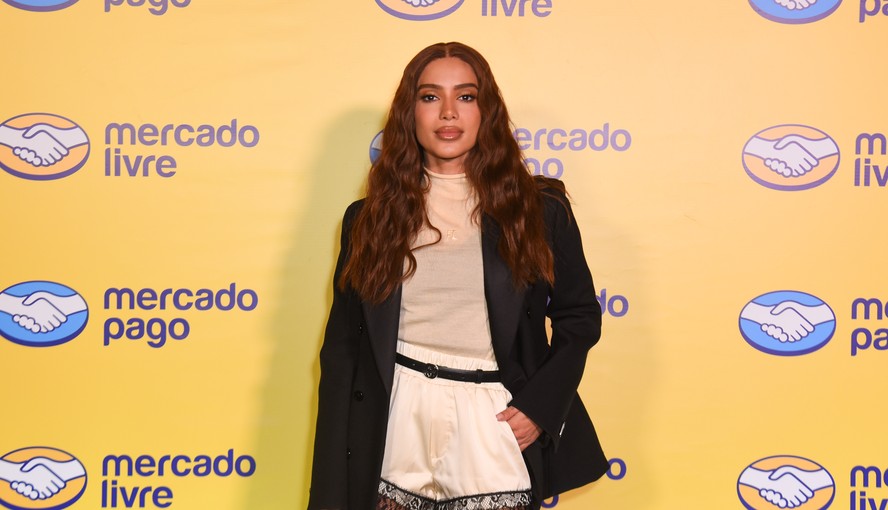 Anitta palestrando no Mercado Livre Experience sobre inovação e gestão