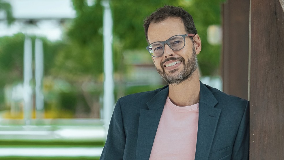 NO DETALHE - Com IA, Julio Monteiro, da Megamatte, consegue segmentar grupos específicos de consumidores,  como “quem come salgado na mesa” — Foto: Divulgação