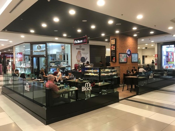 Primeira unidade da Mr. Black Café Gourmet, em Belo Horizonte (MG), passou por reformulações ao longo dos anos e marcou o início da expansão da rede — Foto: Divulgação