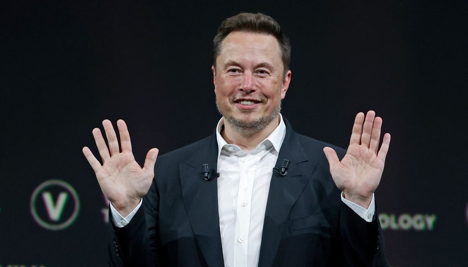 Elon Musk desmaiou depois de beber vodca em reunião com russos