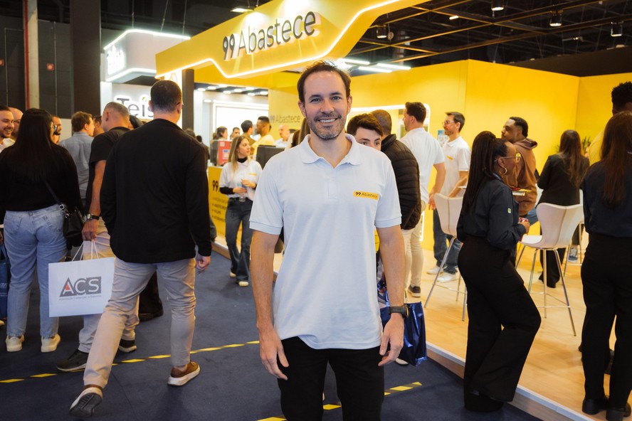 Executivos da 99 discutem estratégia de inovação em evento tecnológico