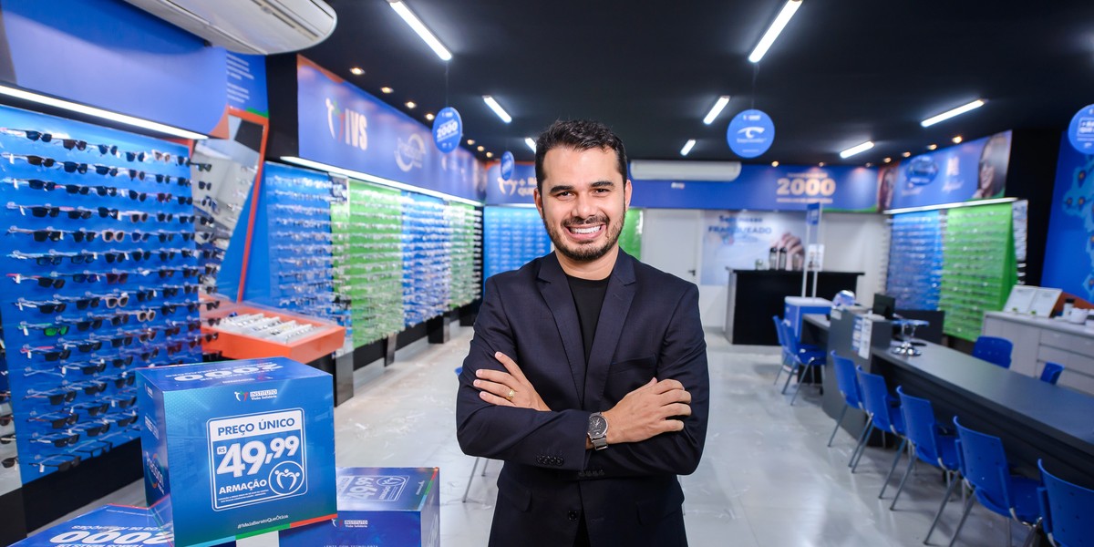 Rede de óticas fatura R$ 110 milhões com óculos a partir de R$ 50 e quer dobrar de tamanho em 2026 