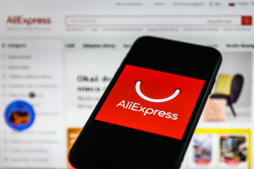 AliExpress aposta em 'hub de influenciadores' e produtos a R$ 11,11 para  promover Dia dos Solteiros, Negócios