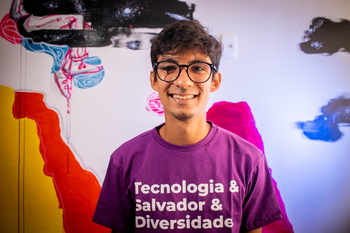 Edtech lança IA que tira dúvidas dos alunos