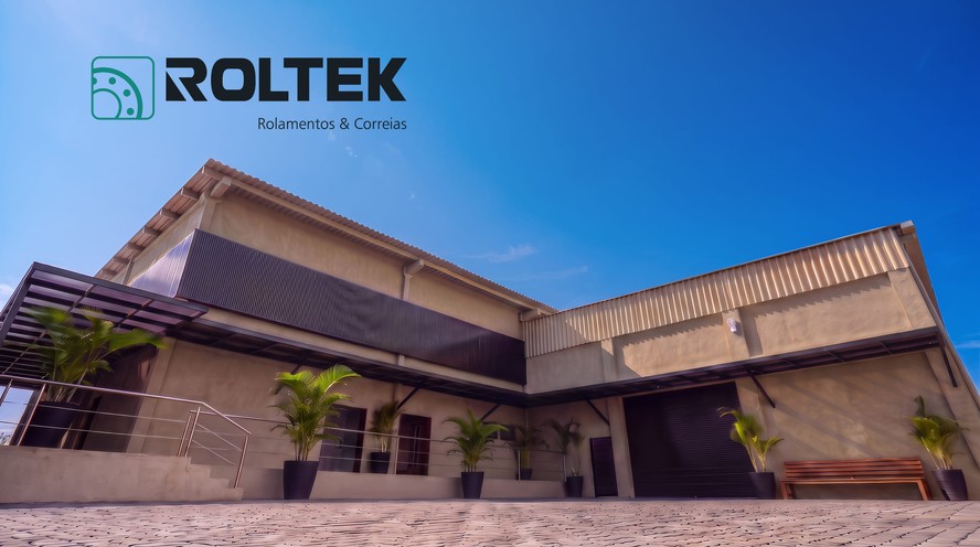 Armazém da ROLTEK Distribuidora com componentes industriais