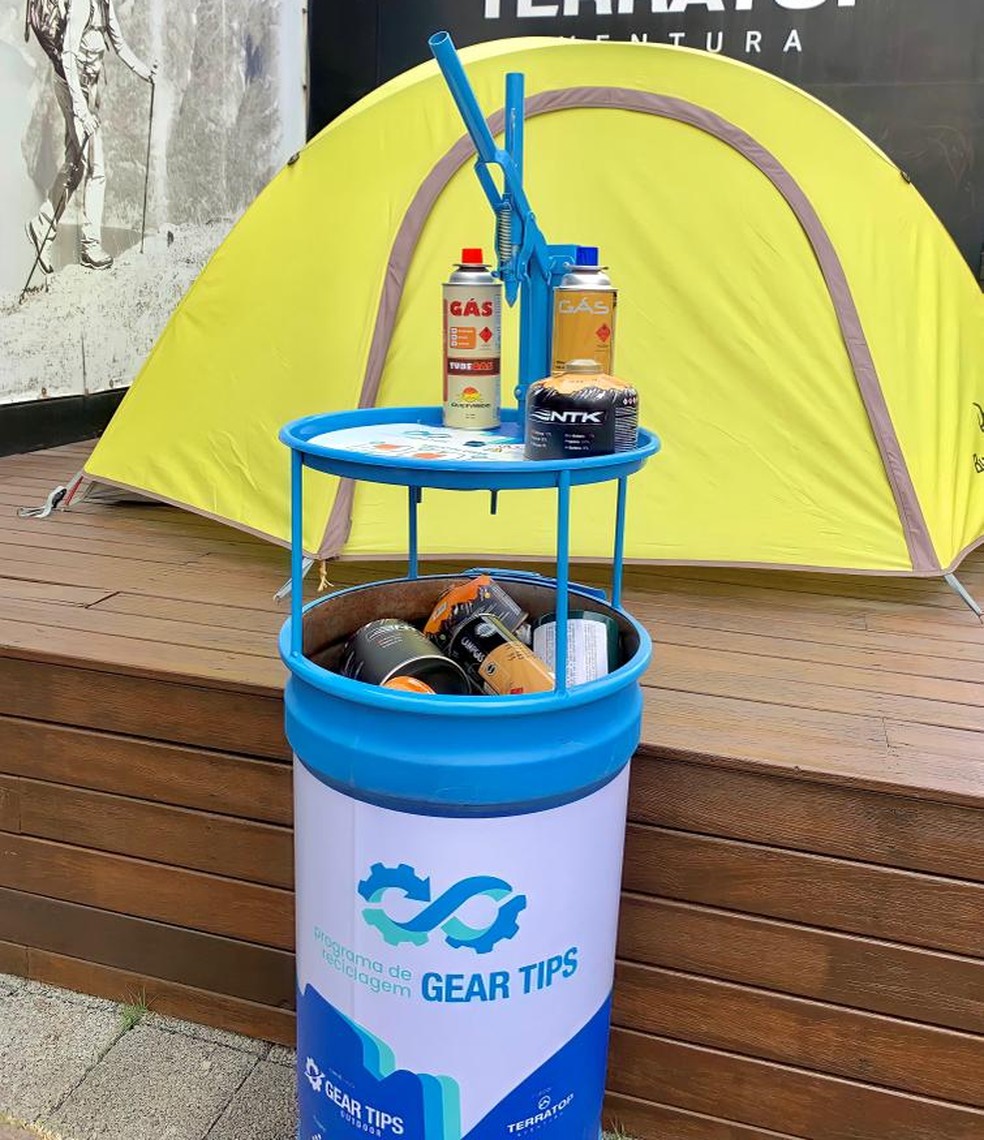 Coletores de cartuchos de gás estão instalados em lojas e clubes especializados — Foto: Divulgação