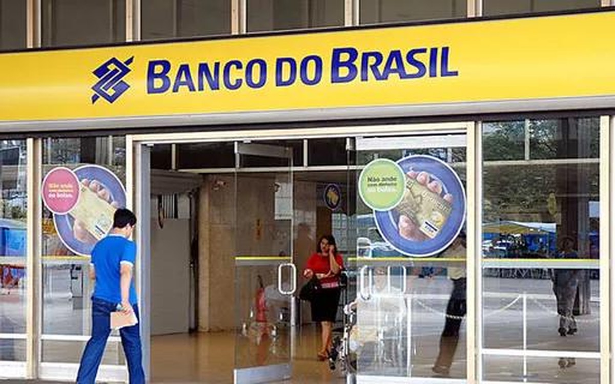 Bancos voltam a funcionar normalmente nesta sexta-feira
