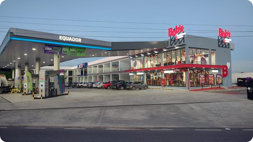 Restaurante do Bob's em um posto de combustíveis em Tarumã, bairro de Manaus (AM)