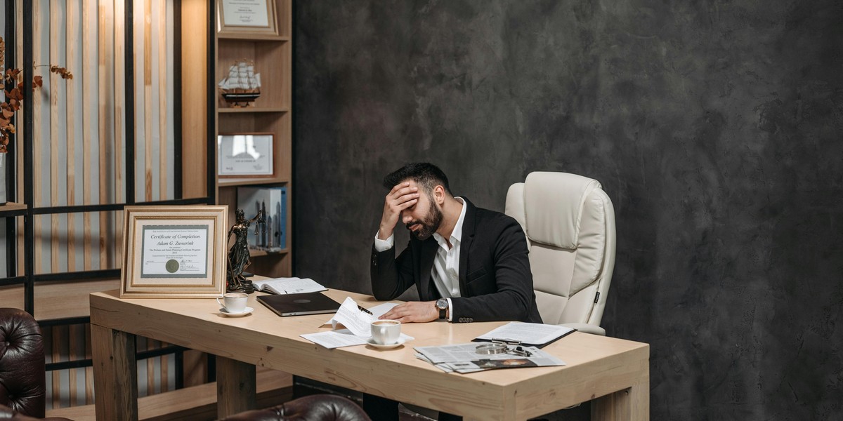 Preocupação pode ajudar a viver mais? Estudo liga ansiedade moderada à longevidade